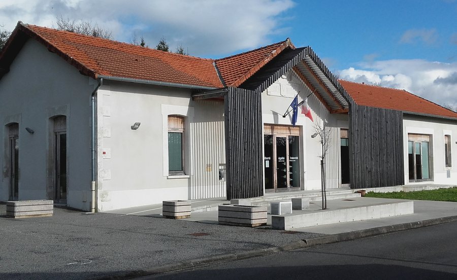 File:Mairie de Videix, Haute-Vienne, France.jpg