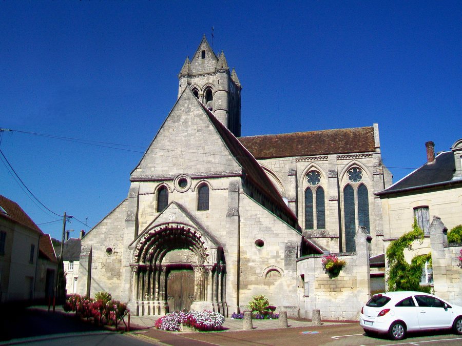 File:Villers-Saint-Paul (60), église Saint-Pierre-et-Saint-Paul, façade ouest.jpg