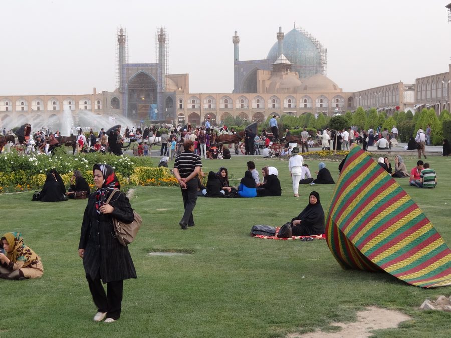 Evening scene in Imam Square (Naqsh-e Jahan) in Isfahan, Iran