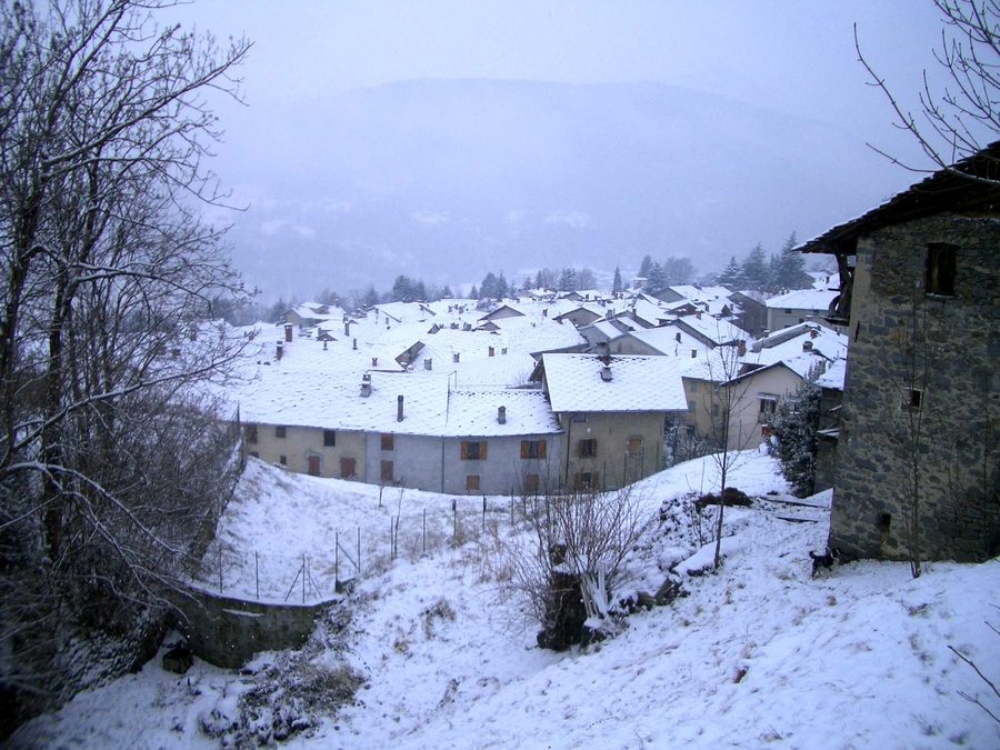 Winterliche Landschaft rund um Vico Canavese im Piemont