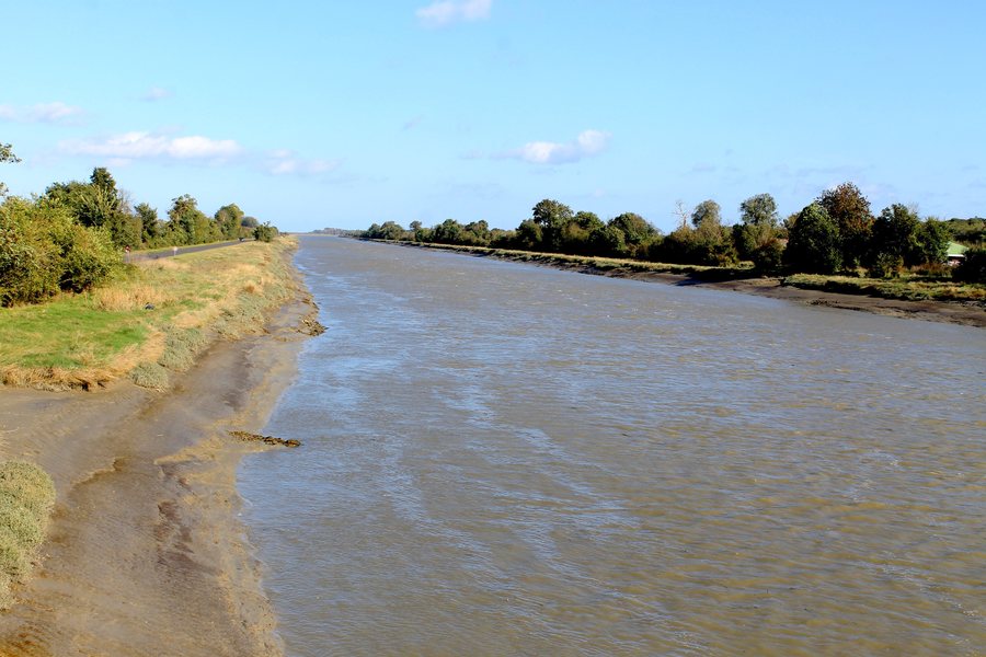 File:Ranville l'Orne.JPG