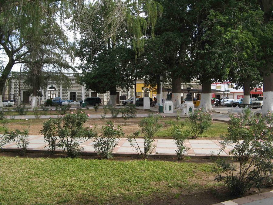 Plaza Zaragoza a Ures, Sonora