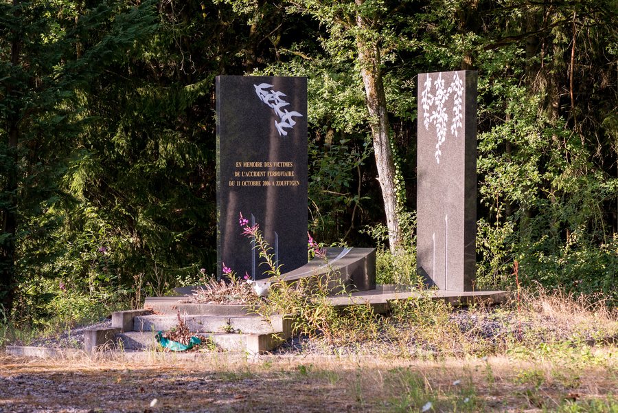 File:Monument vum Zuchaccident zu Zoufftgen-101.jpg