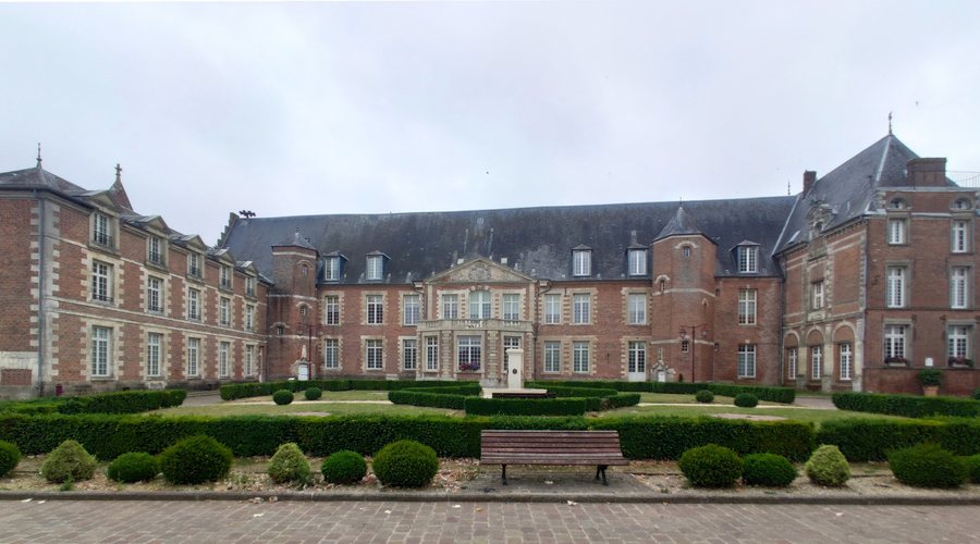 File:Château de Crèvecœur-le-Grand - IMG 20190707 094339 06.jpg