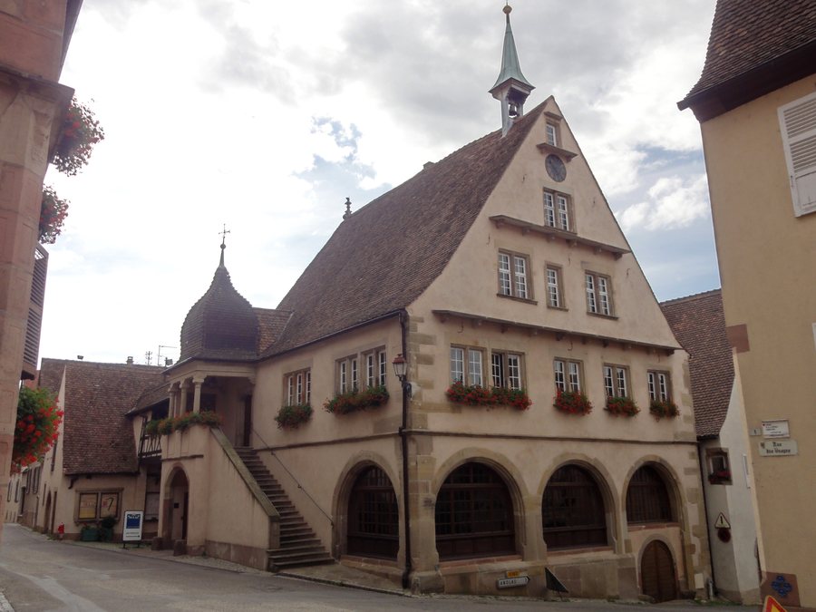 File:Mittelbergheim HôtelVille 02.JPG
