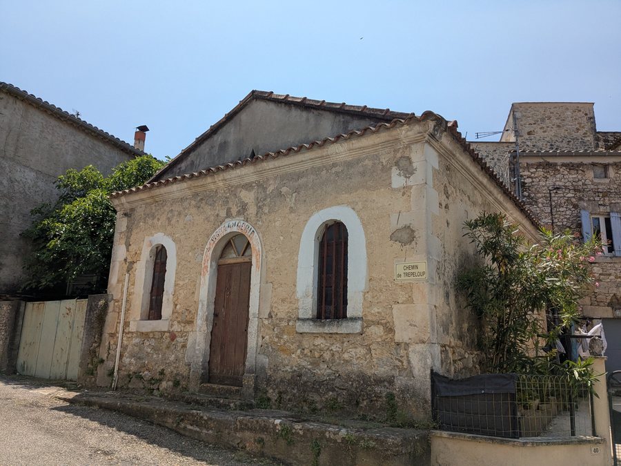 File:Brouzet-lès-Alès - Ancienne boulangerie (juin 2025).jpg
