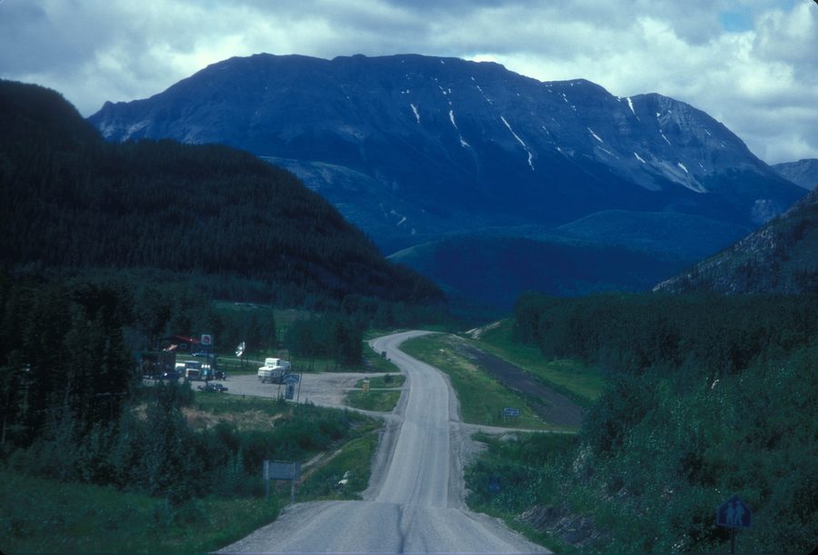 Toad River Valley an der Highway 97 im nördlichen British Columbia.