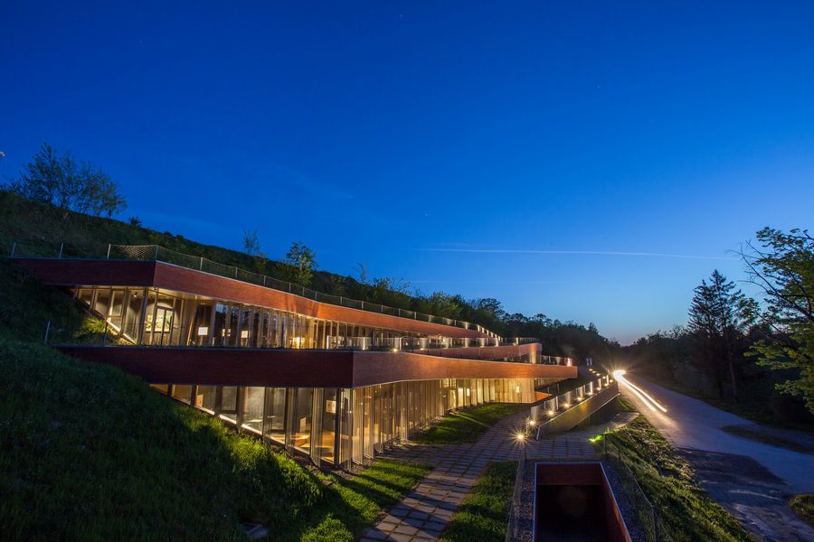 Museo della cultura di Vučedol di notte