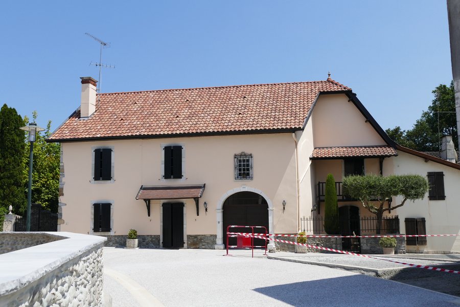 File:Auterrive - Maison - 1.jpg