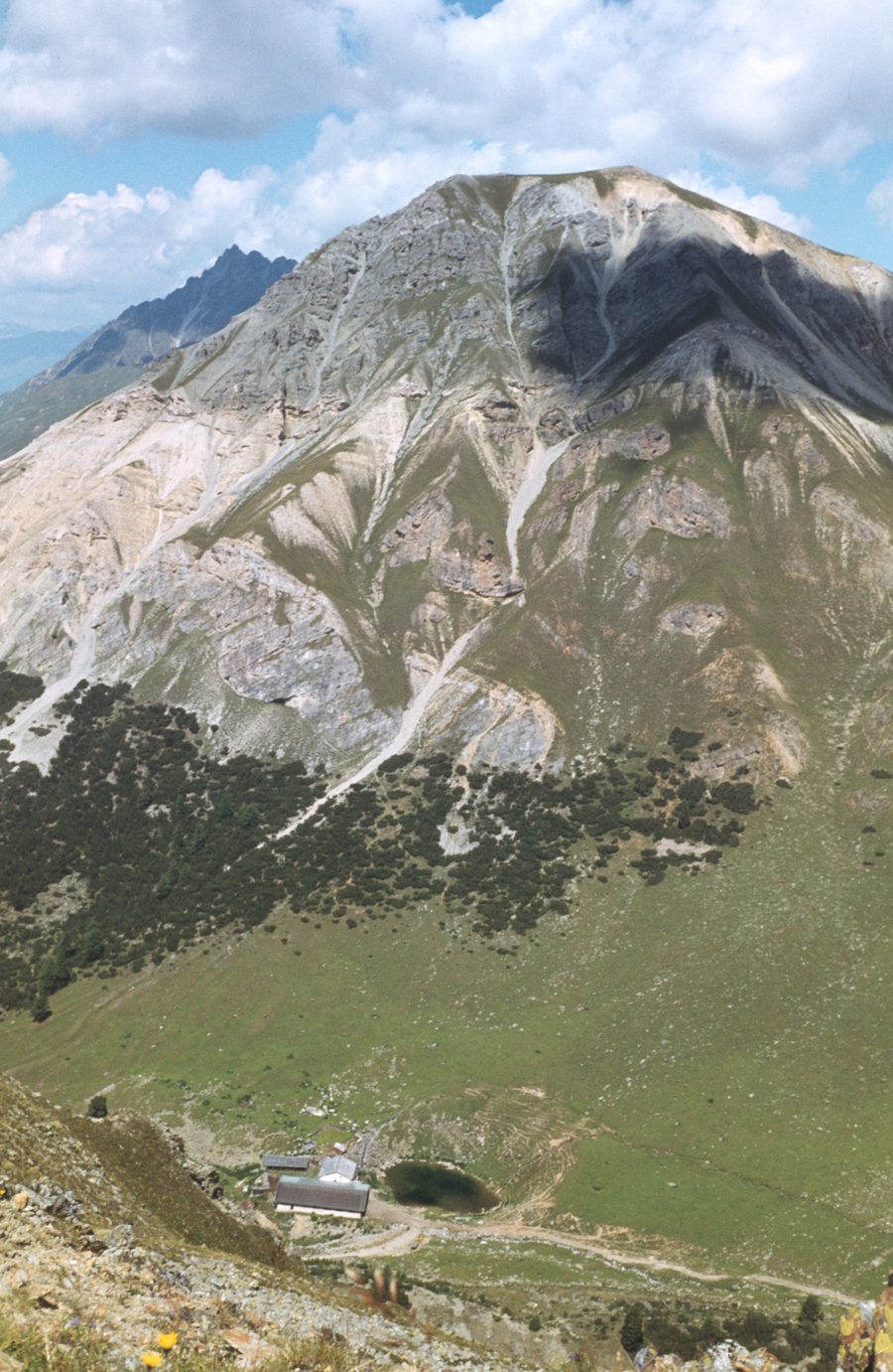 Endkopf visto da sud, a sinistra sullo sfondo la Klopaierspitze