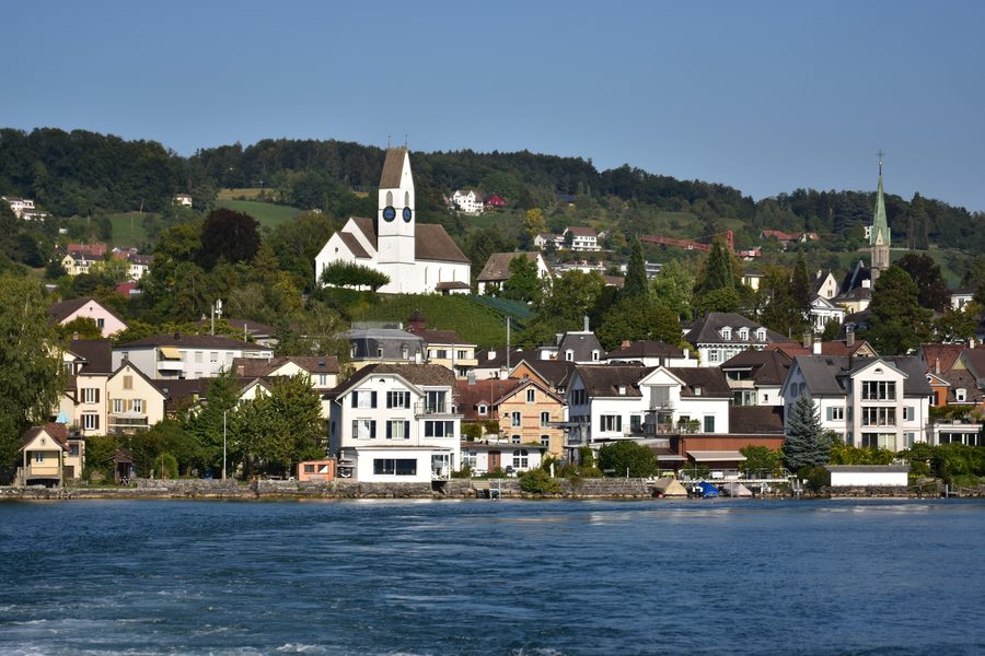 Männedorf e Pfannenstiel visti dal Lago di Zurigo