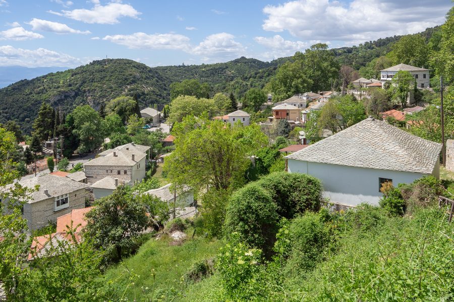 Veduta del villaggio tradizionale di Vizitsa sul Pelion