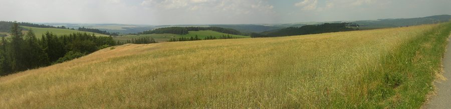 Panoramic countryside view from the Podmokly–Hradiště road toward the northwest and north