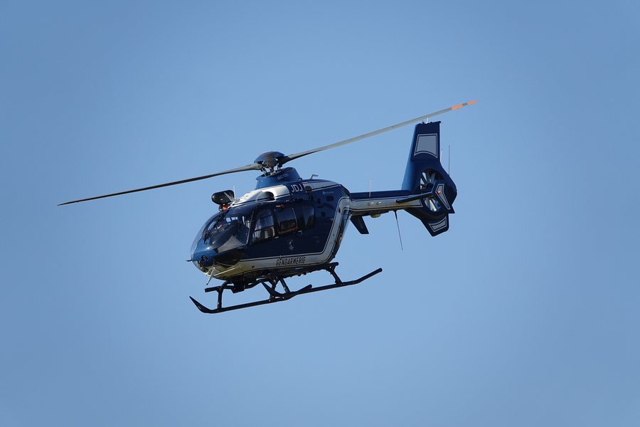 File:Hélicoptère de la Gendarmerie (Xonrupt-Longemer) (1).jpg