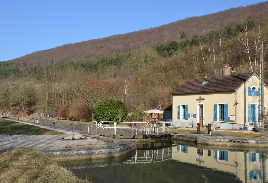 File:Ecluse de Barbirey sur Ouche DSC 0402.JPG