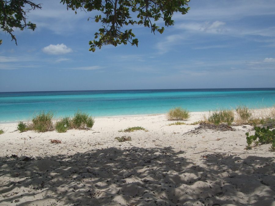 Strand der Bahía de las Águilas in Pedernales, Dominikanische Republik