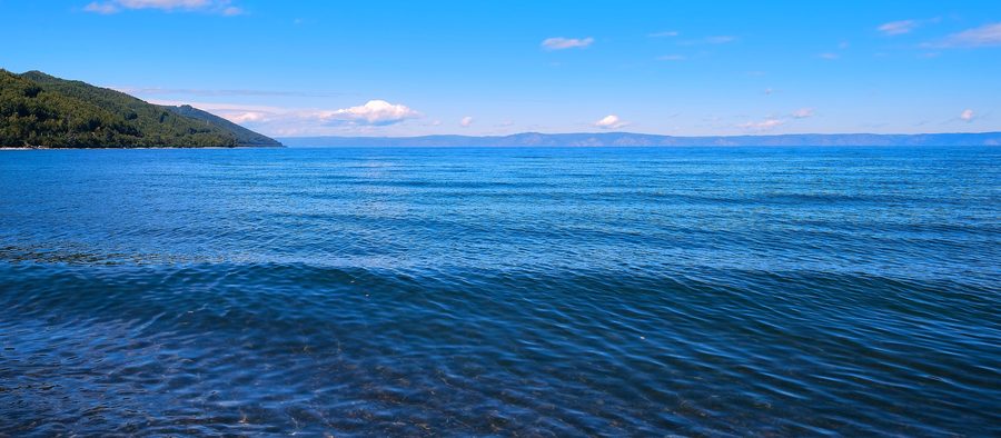 Lago Bajkal presso la foce del fiume Utulik