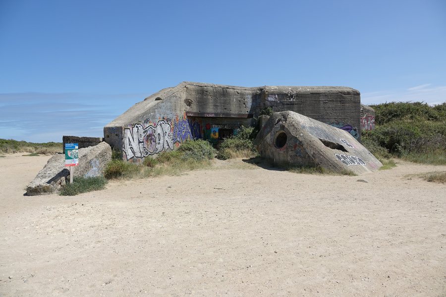 File:Bunker (Merville-Franceville-Plage) (1).jpg