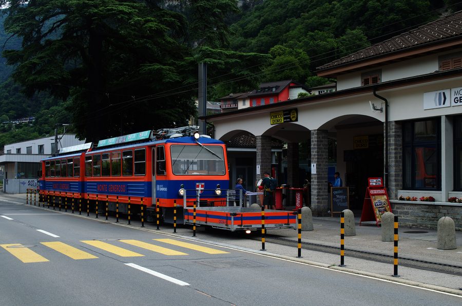 Ferrovia del Monte Generoso prima della partenza a Capolago