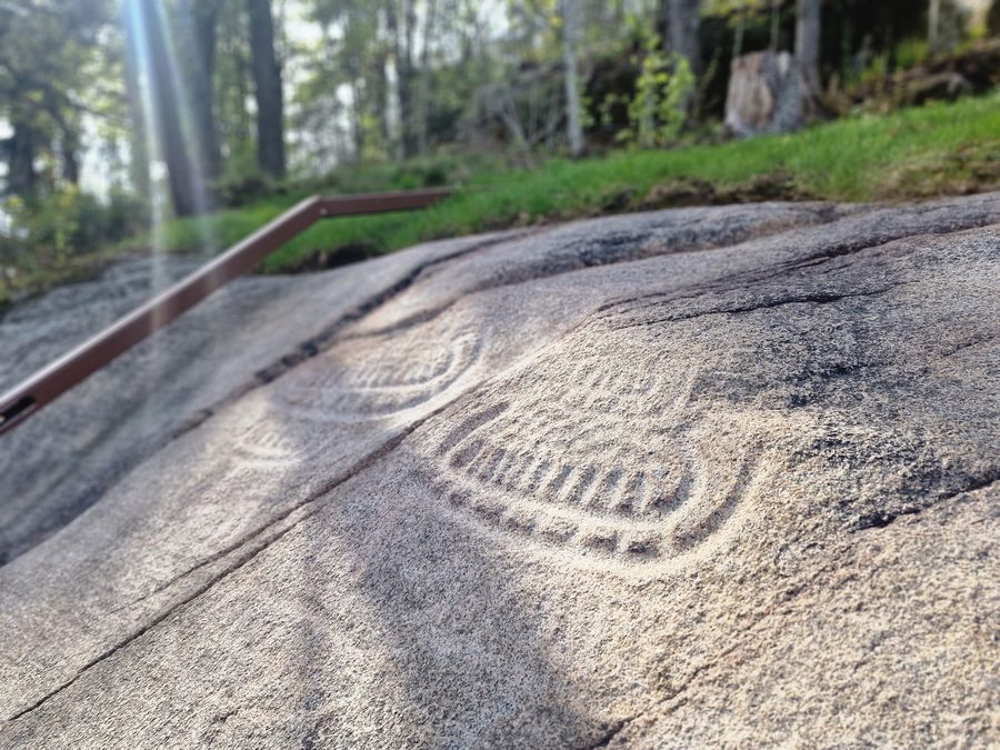Unpainted rock carvings at Solberg Indre in Sarpsborg