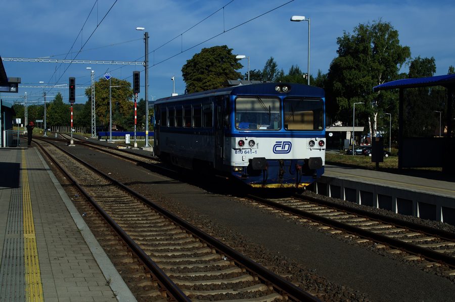 Arrival at Chodov railway station with train Os27123 on 1 September 2025