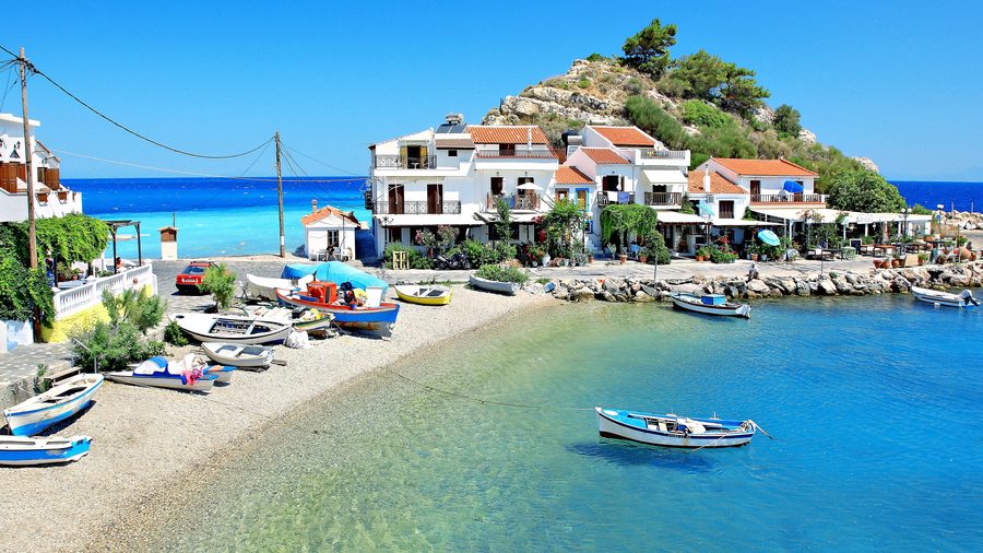 Kokkari sulla costa dell’isola greca di Samos