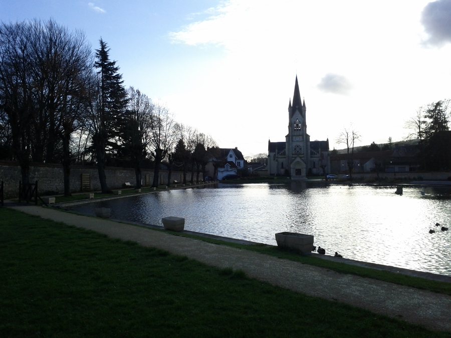 File:51390 Gueux, France - panoramio.jpg