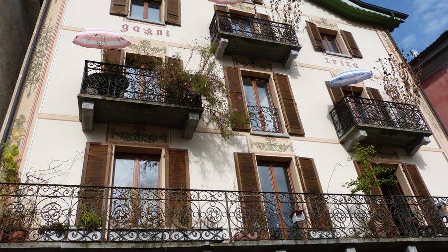 Casa tradizionale nel villaggio di Russo nella Valle Onsernone