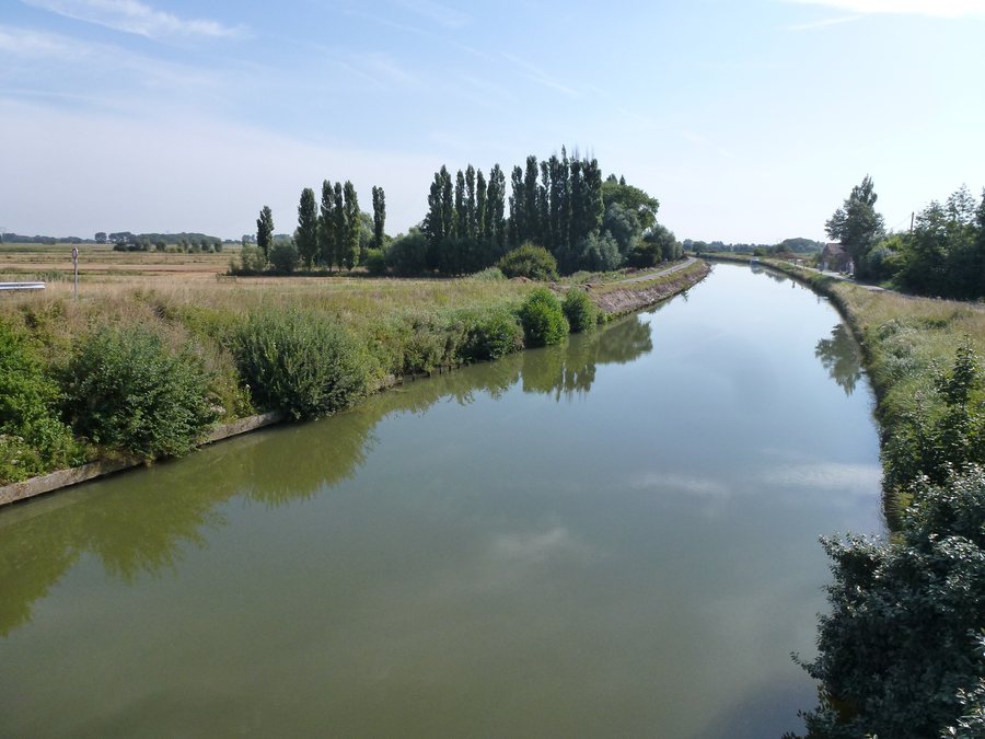 File:Ruminghem (Pas-de-Calais) Canal de Calais (01).JPG