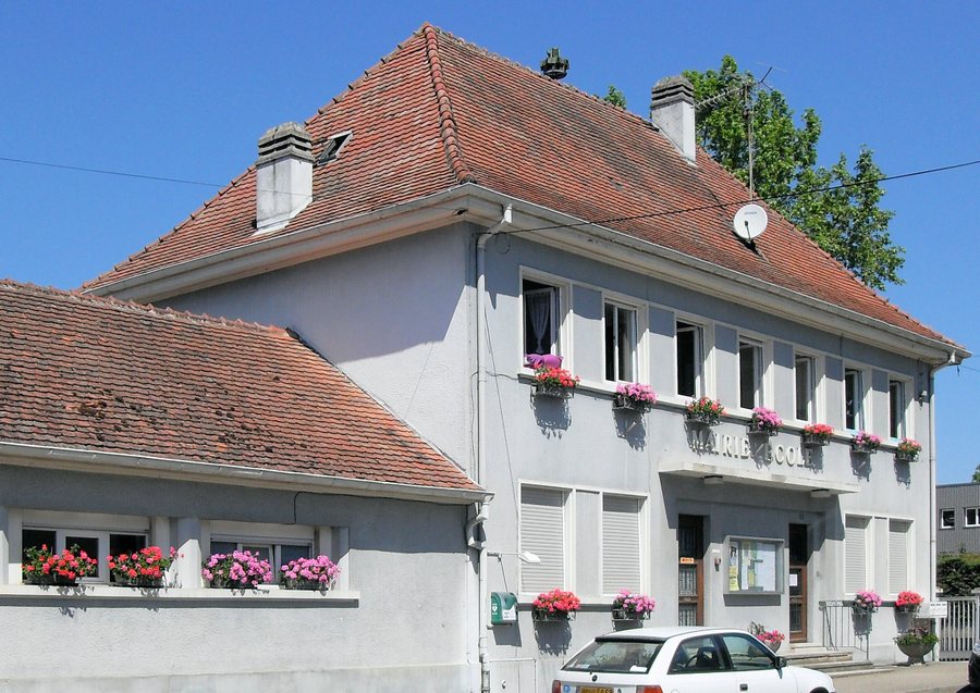 File:Galfingue, Mairie-école.jpg