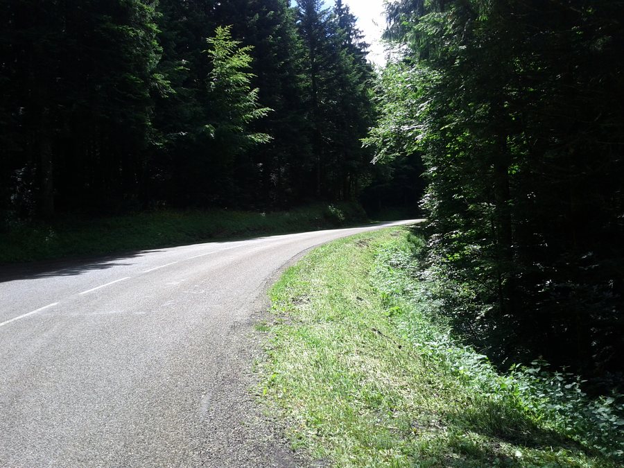 File:39150 Les Piards, France - panoramio.jpg
