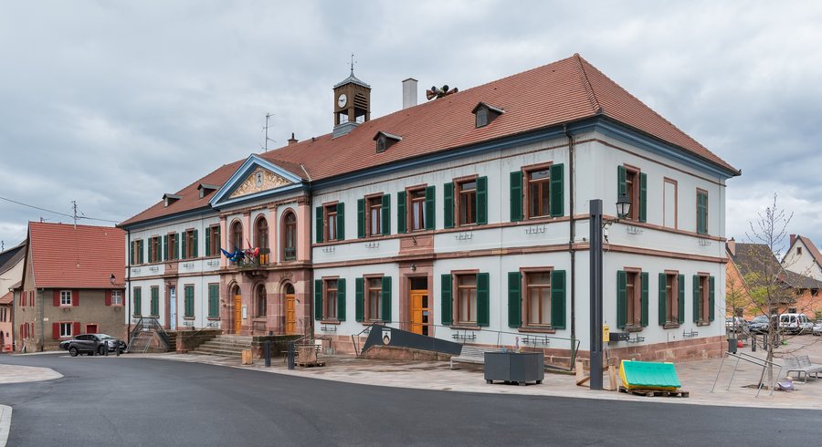 File:Town hall of Pfaffenheim (5).jpg
