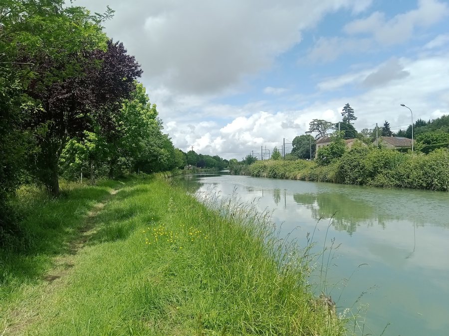 File:Canal latéral à la Garonne @ Malause 01.jpg