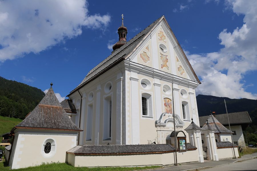 Pfarrkirche St. Michael in Sachrang