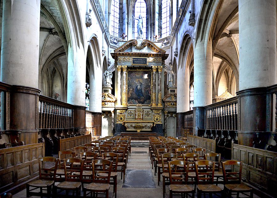 Coro della chiesa Notre-Dame di Carentan