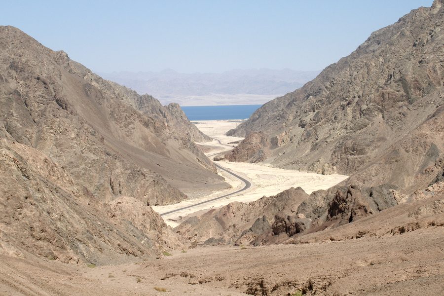 Paesaggio montano e desertico nel Sinai