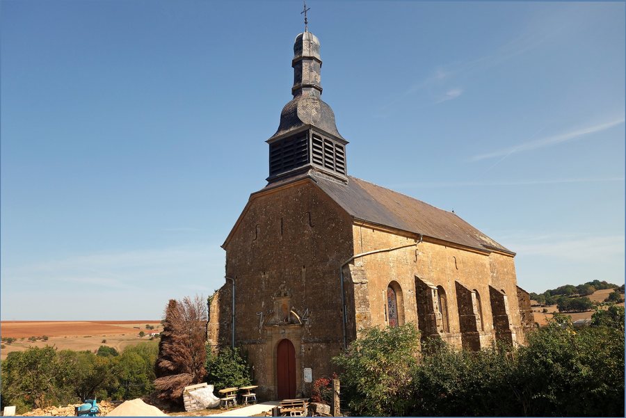File:Signy-Montlibert — Église Saint Pierre –.jpg