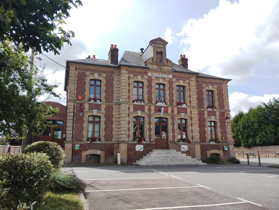 File:Mairie de La Haye-Malherbe 2.jpg