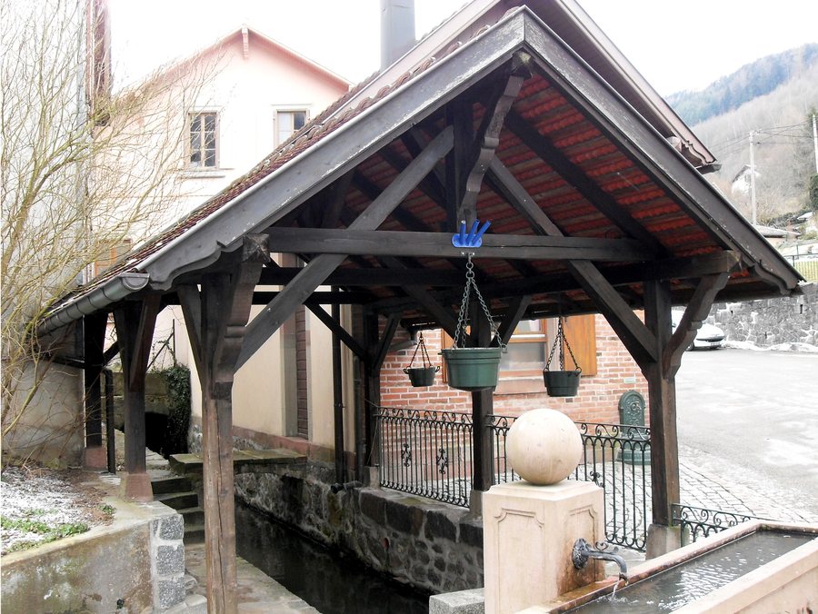 File:Eschbach-au-Val, Lavoir.jpg