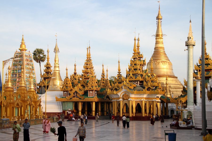 Pagoda Shwedagon dorata a Yangon