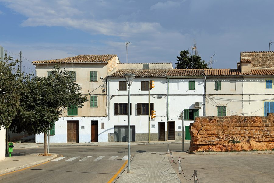 Street view of the town of Inca