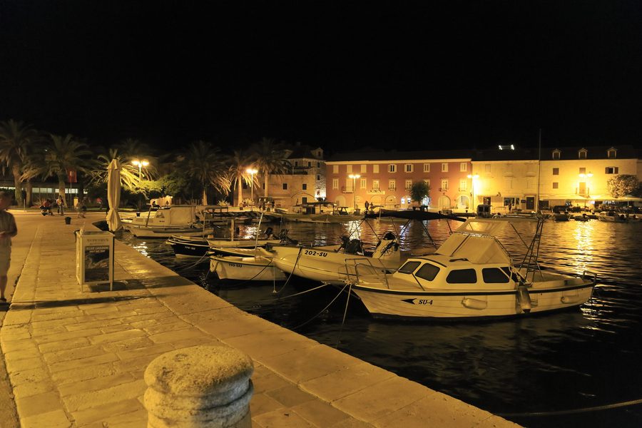 Porto interno di Supetar sull’isola di Brač
