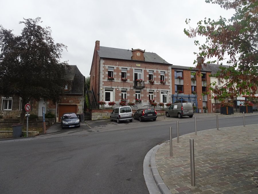 File:Sains-du-Nord la Mairie en 2020.JPG