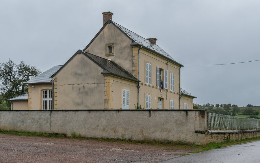 File:Town hall of Moraches (1).jpg