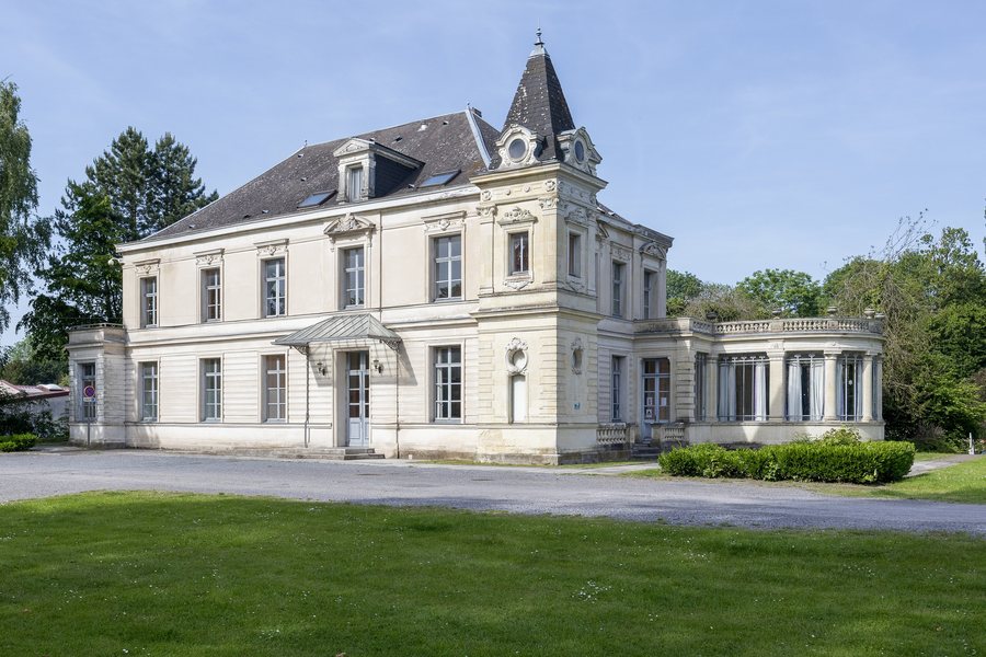 File:Le château Fortier - Saint-Saulve.jpg