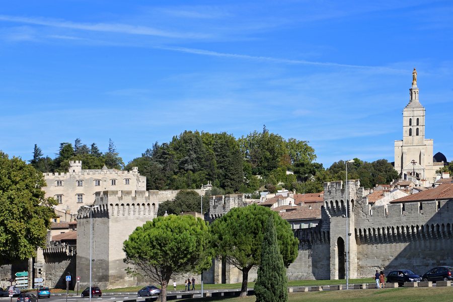 File:.00 3171 Stadtmauer von Avignon, Frankreich.jpg