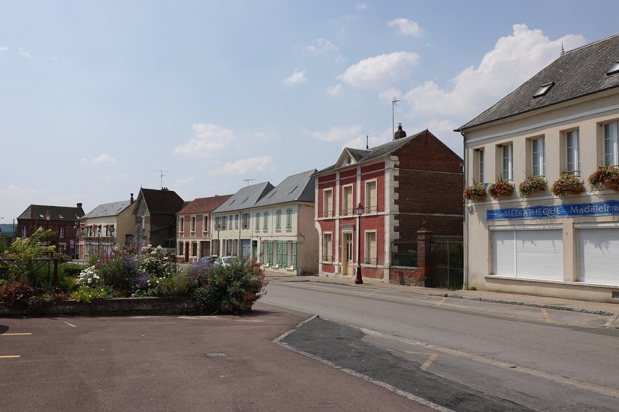 File:Bresles 1.jpg