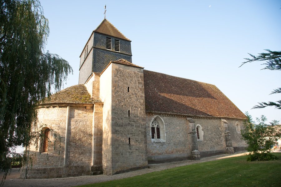 File:Église Saint-Révérien-et-Saint-Blaise de Villy-le-Moutier.jpg