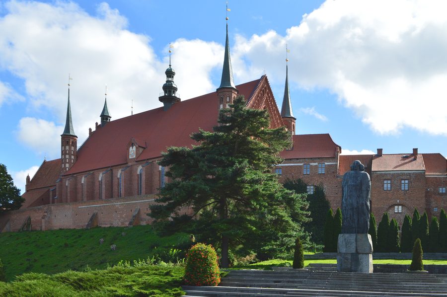 Cattedrale sulla collina della cattedrale di Frombork, nel nord della Polonia