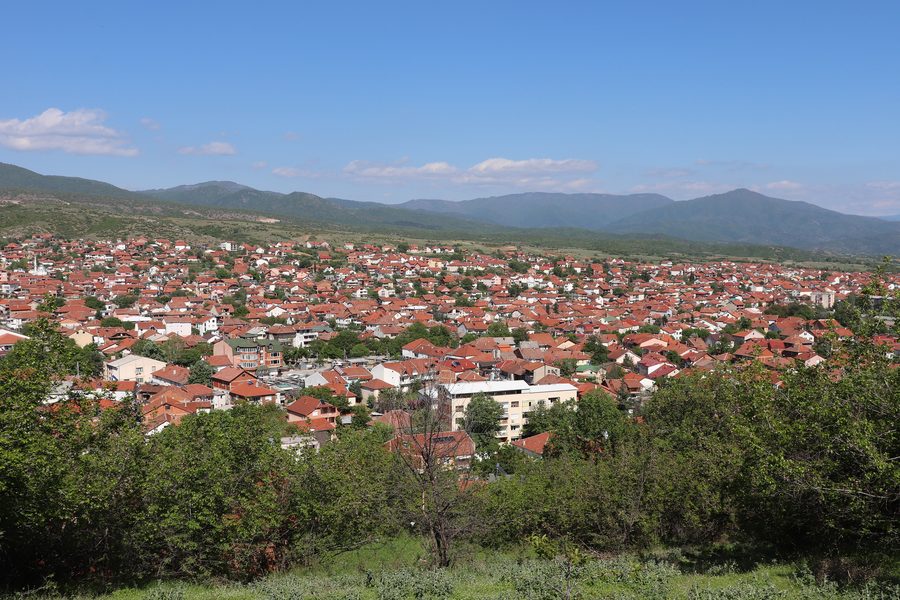 Blick auf Radoviš in Nordmazedonien